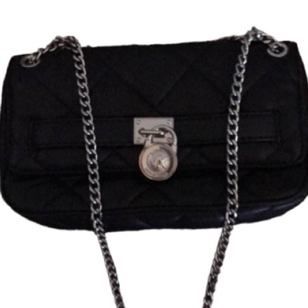 Micheal Kors black classic quilted  leather crossbody, versatile Like New